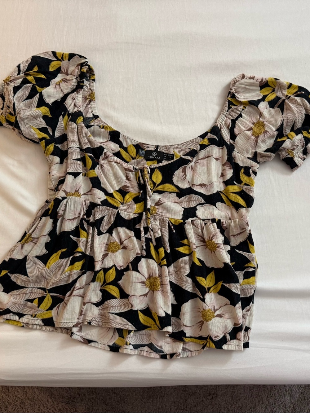 Volcom Black Floral Puff-Sleeve Crop Top with Yellow Accents
